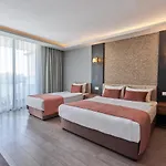 Lavia Lara 5*
