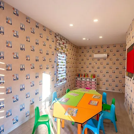 Lavia Lara אנטליה