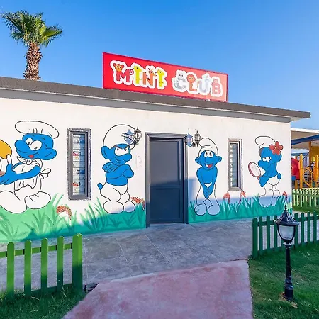 Lavia Lara אנטליה