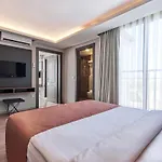 Lavia Lara 5*