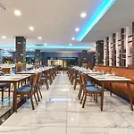 מלון Lavia Lara אנטליה